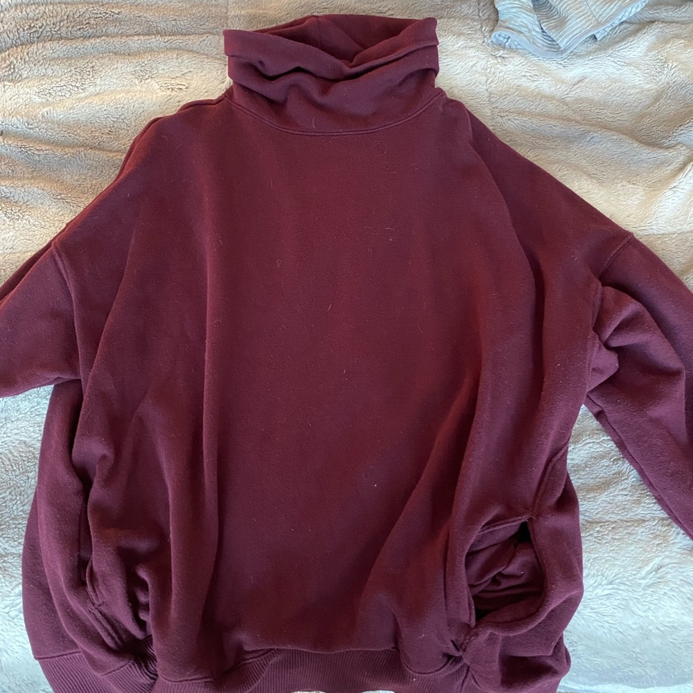 maroon aerie turtleneck